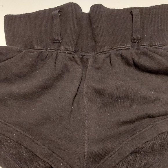 High waisted sexy short shorts - Picture 2 of 5